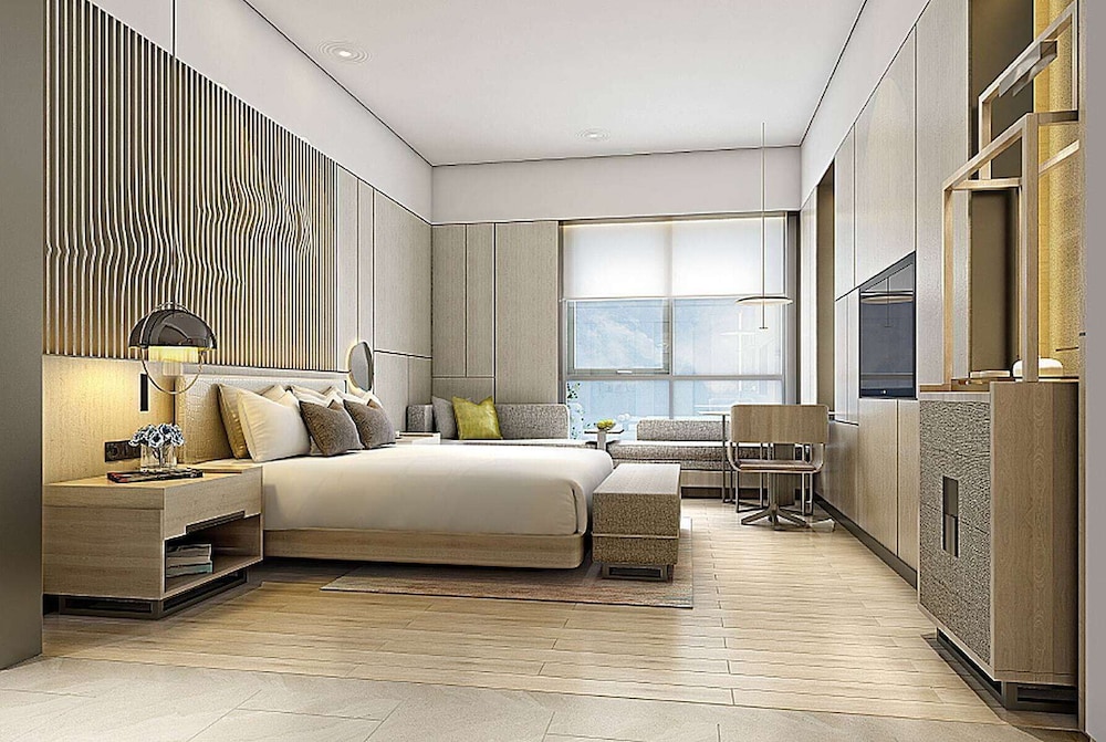 Premium Suite, 1 King Bed, Smoking photo 1