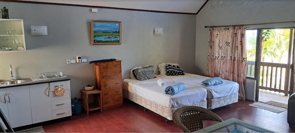 Basic Studio, Kitchen, Sea View photo 1