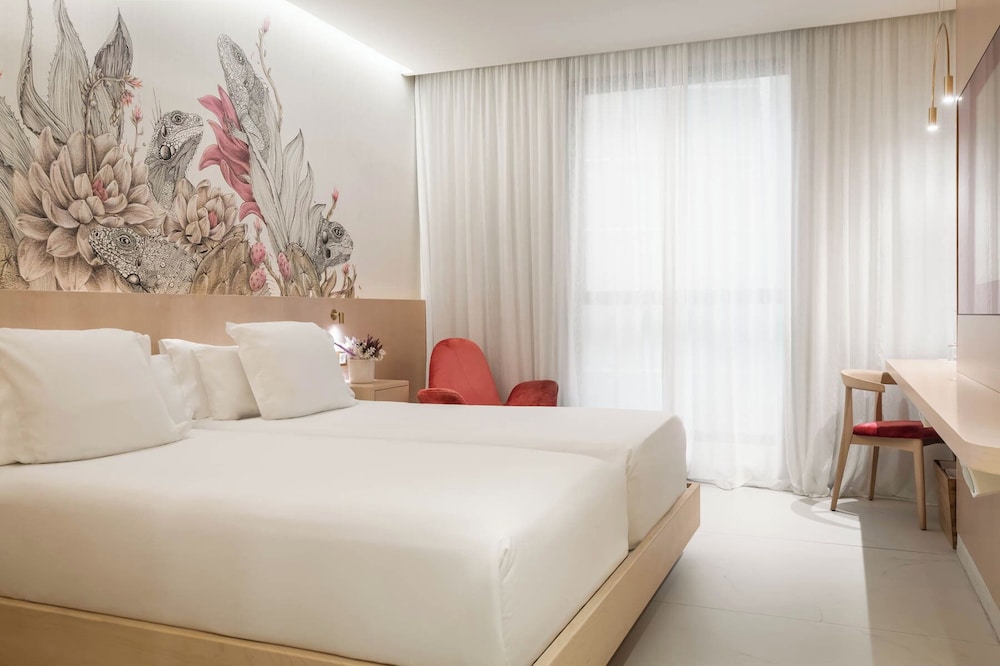 Classic Double Room Single Use photo 2