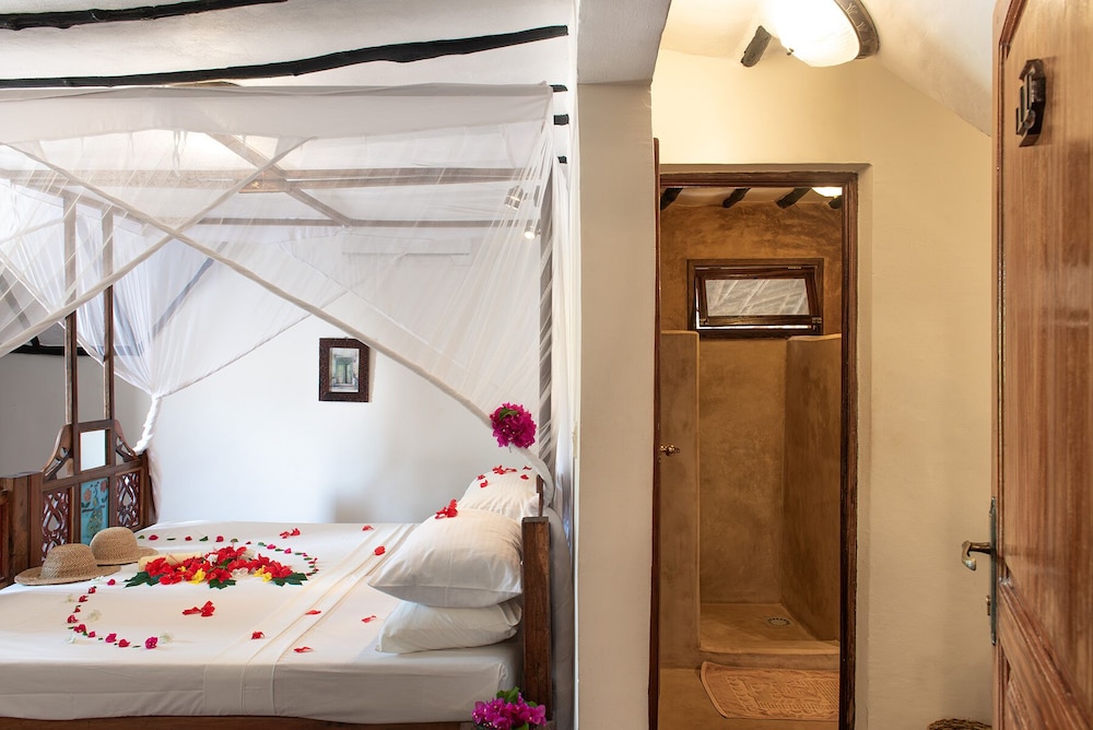 Standard Room - Photo 9