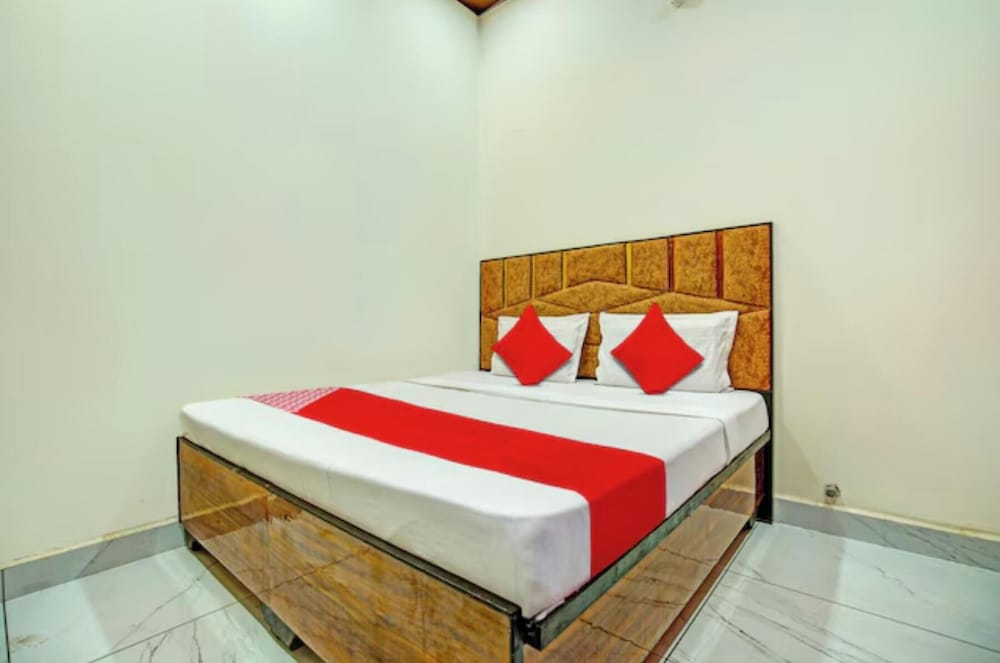 Deluxe Double Room, Balcony, City View