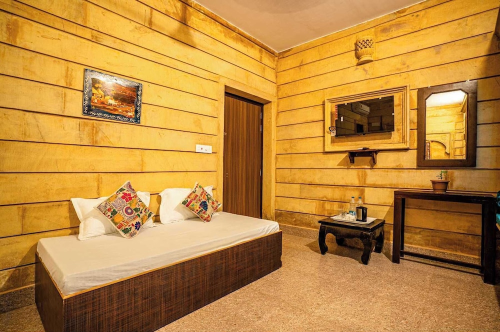 Superior King Room - Photo 6