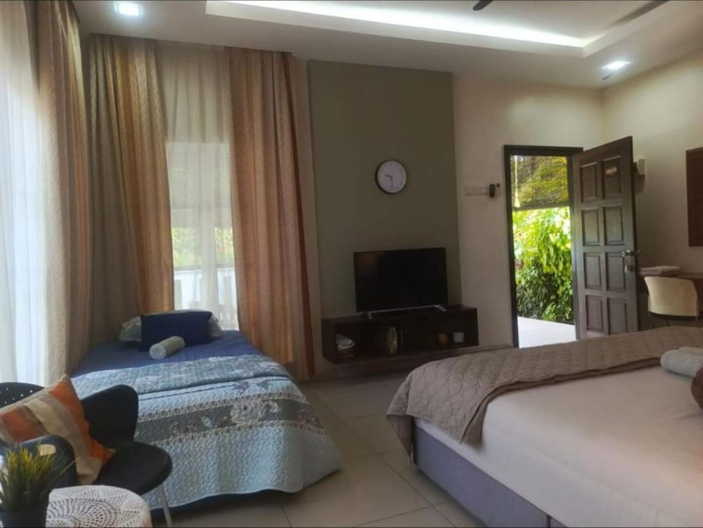 Standard Triple Room photo 2