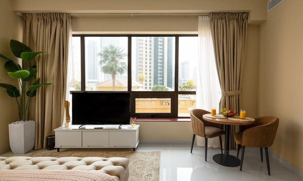 Suite, Pool View photo 1