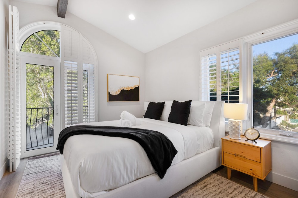Luxury House, Multiple Beds, Patio, Ocean View (Escondido Escape)
