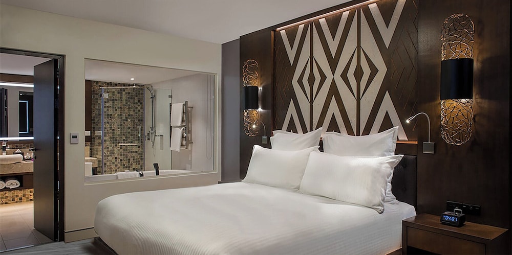 Standard Room, 1 King Bed, Accessible photo 1