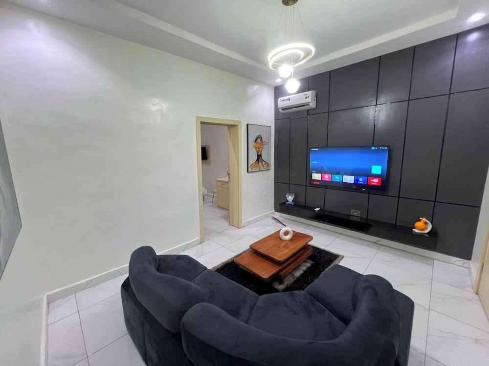 Deluxe Suite, Courtyard View photo 1
