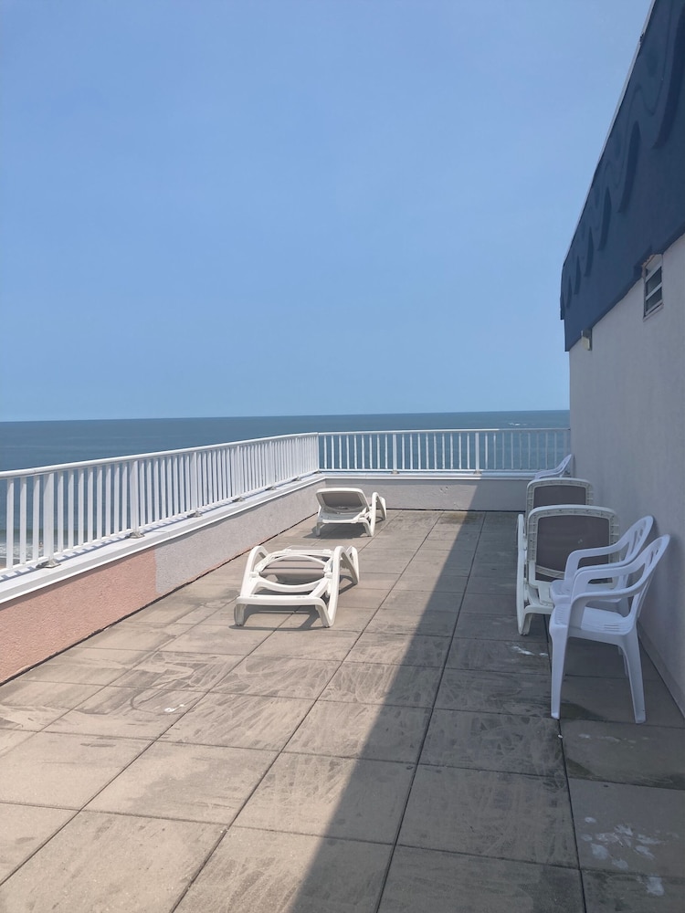 Deluxe Room, Ocean View photo 3