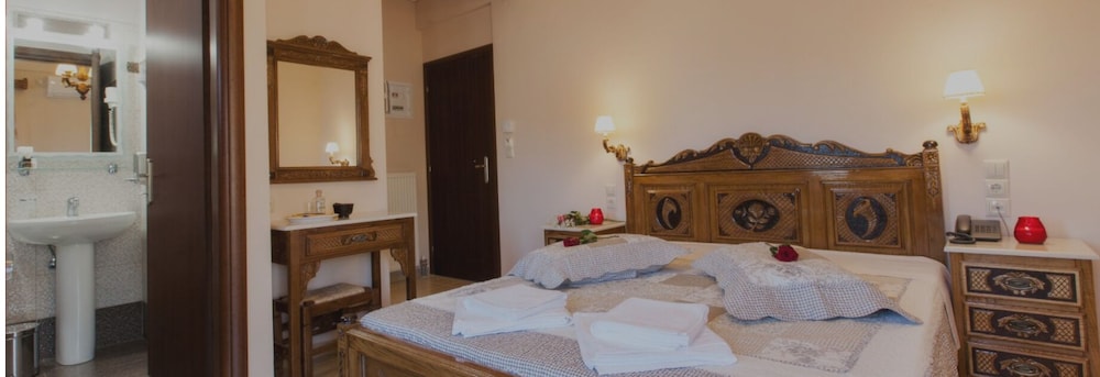 Deluxe Double Room, Courtyard View