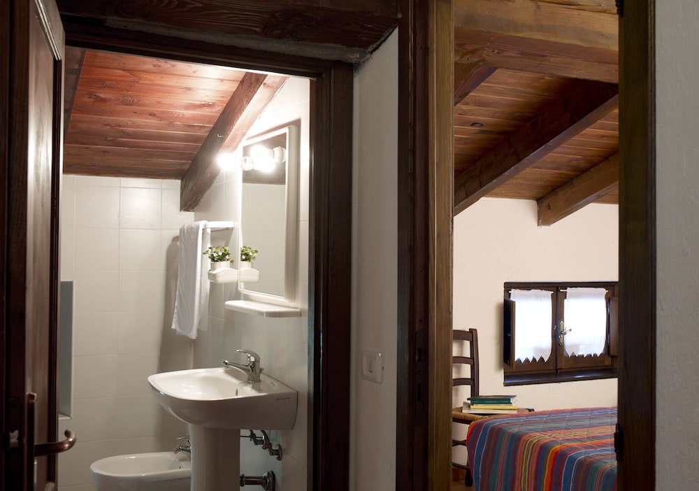 Apartment, 1 Bedroom, Annex Building photo 3