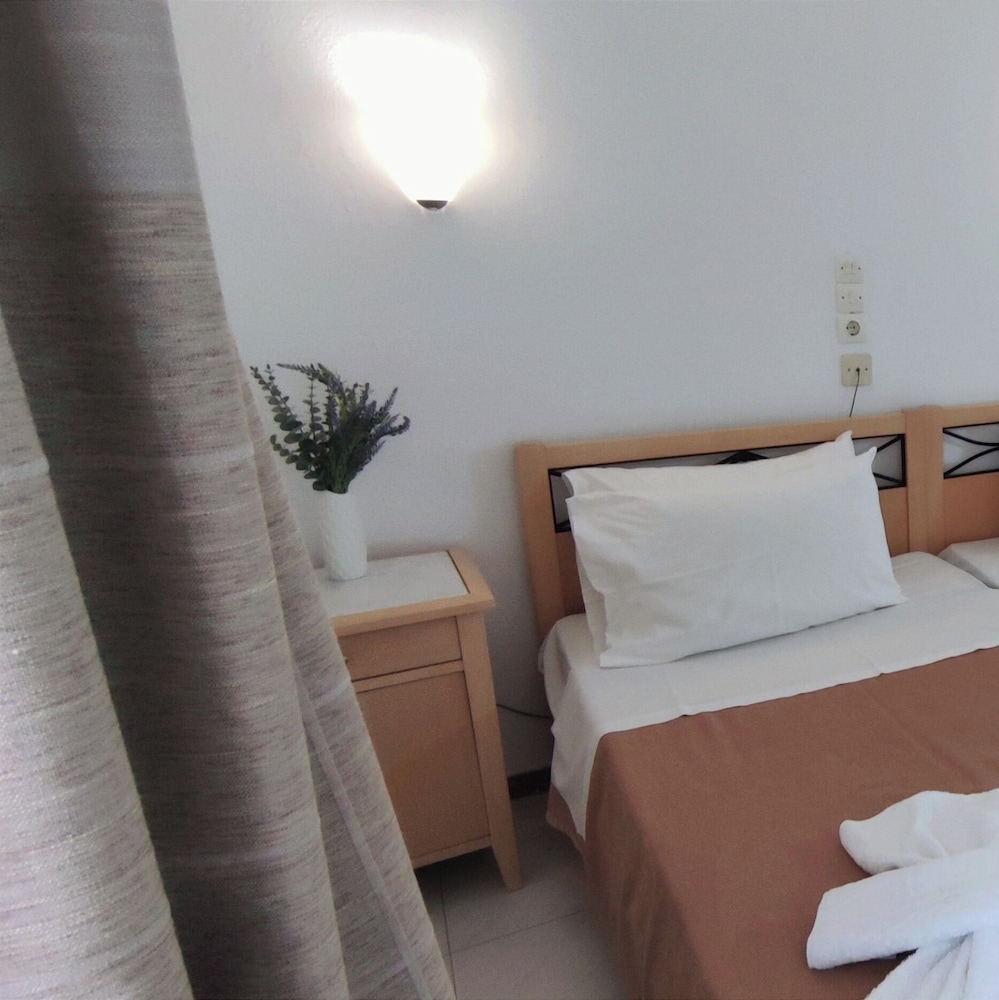Twin Room (1st Floor)