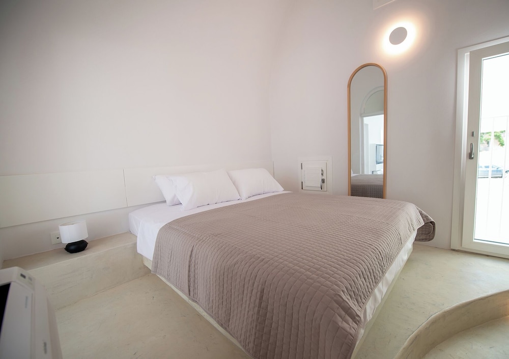 Deluxe Suite, Balcony