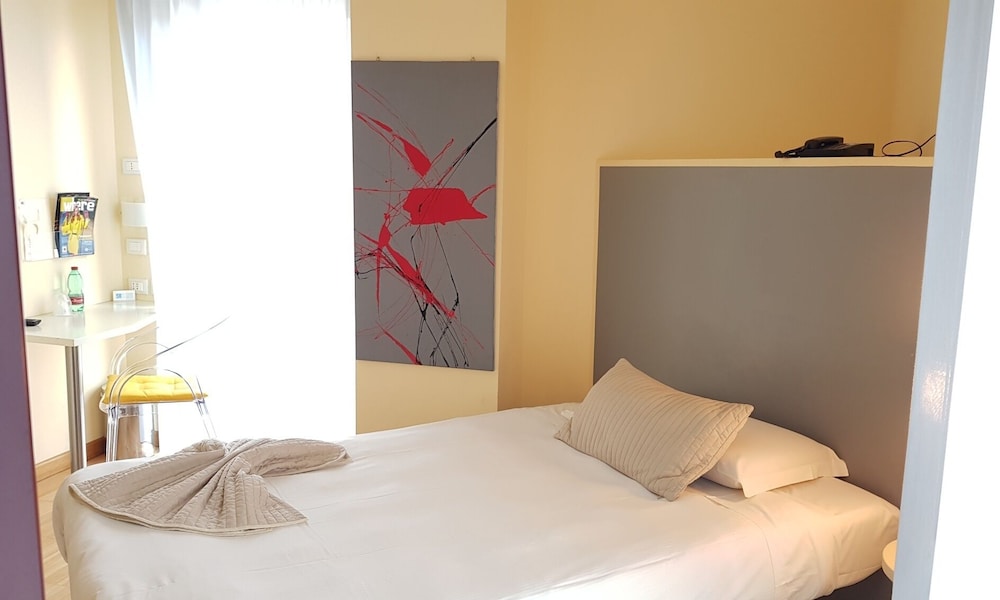 Business Single Room