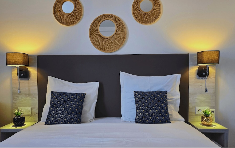 Superior Double Room - Photo 1