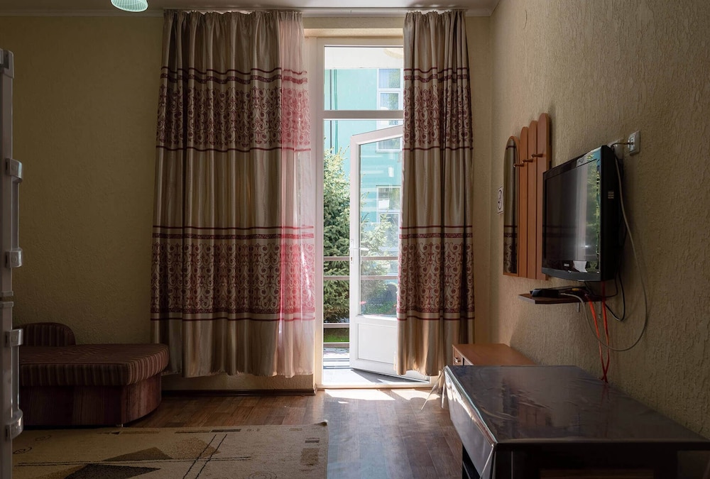 Standard Twin Room, Balcony, Garden View photo 2