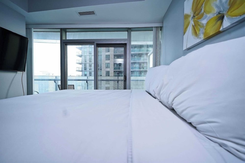 Royal Apartment, 3 Bedrooms, 2 Bathrooms thumbnail 5