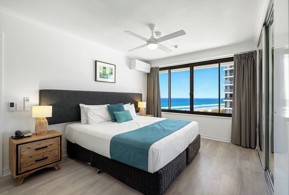 2 Bed Ocean View Apartment -Floors 10-16 photo 2