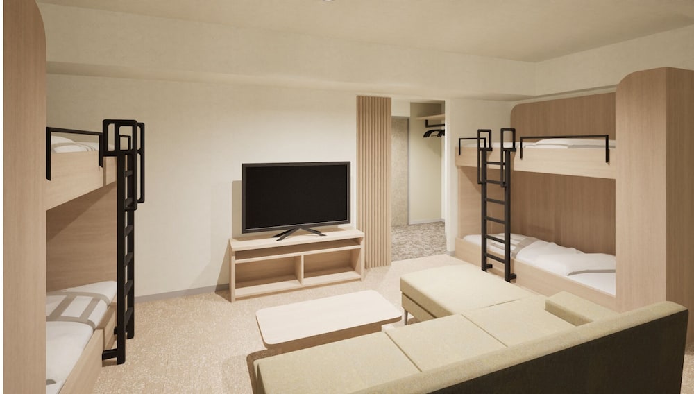 Family Quadruple Room, Non Smoking, City View photo 1