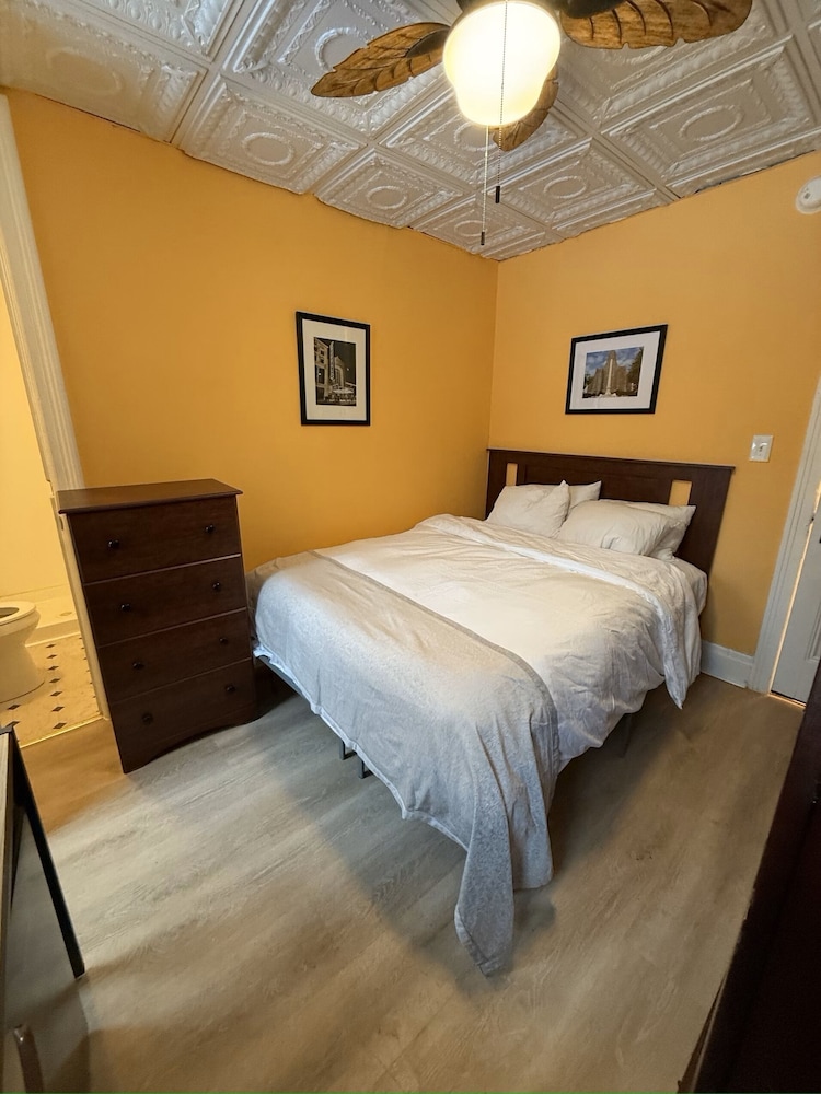 Premium Double Room, Full Bath with Shower photo 1