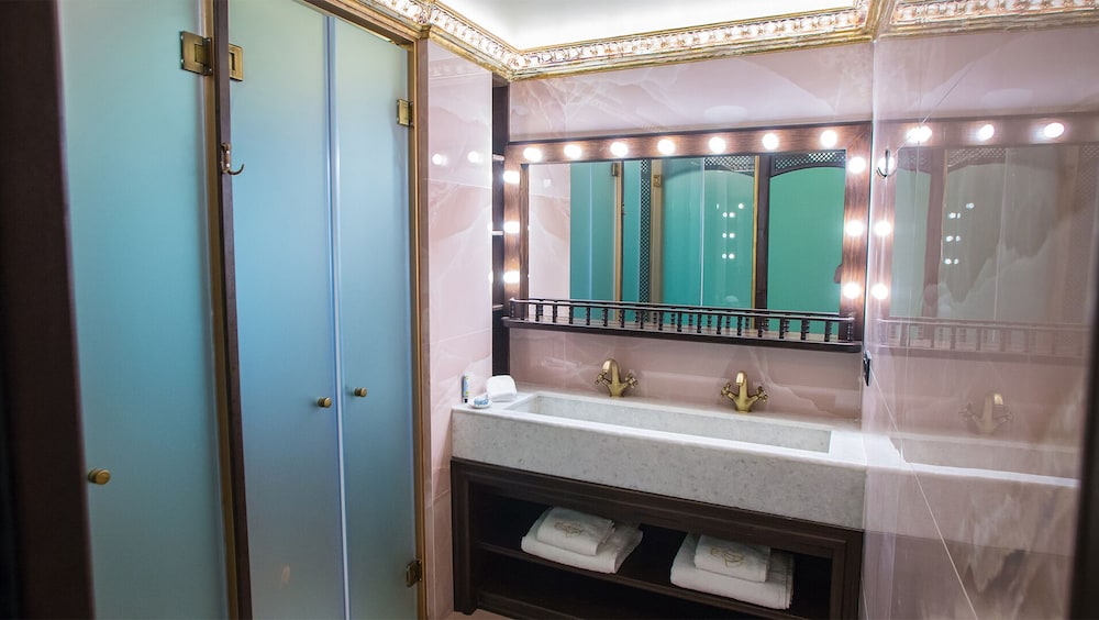Superior Double Room, City View photo 2