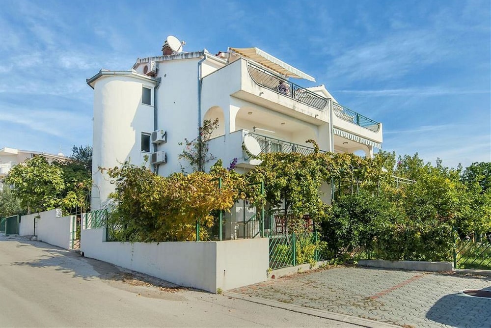 Apartment (Heliodor - with parking - A3(3+2)) photo 2