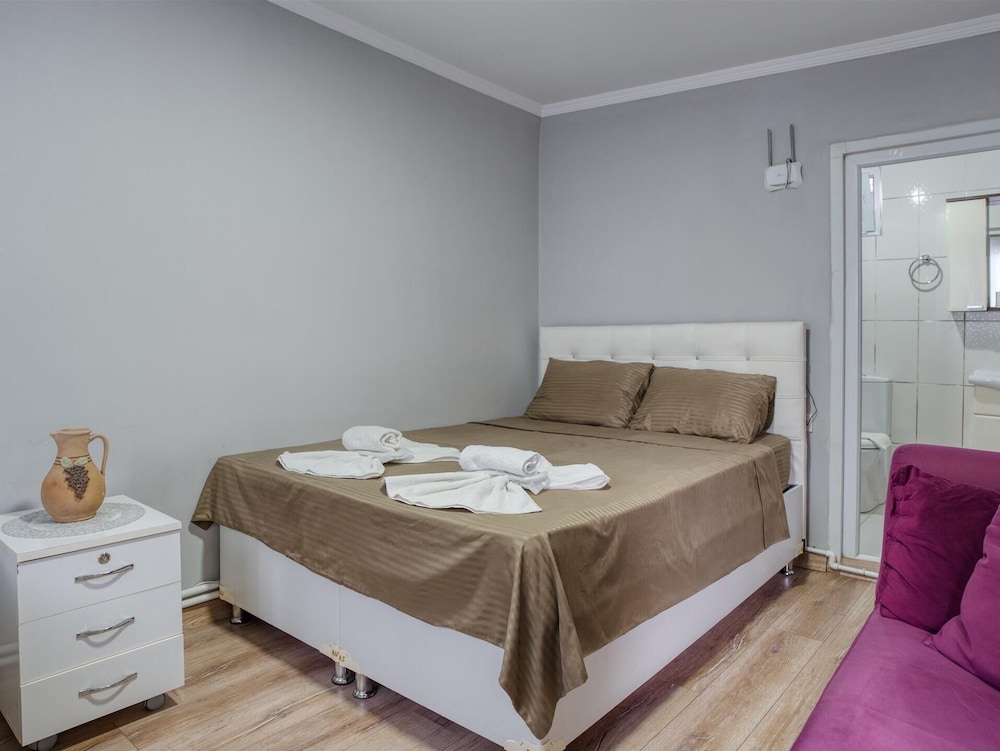 Classic Triple Room photo 1