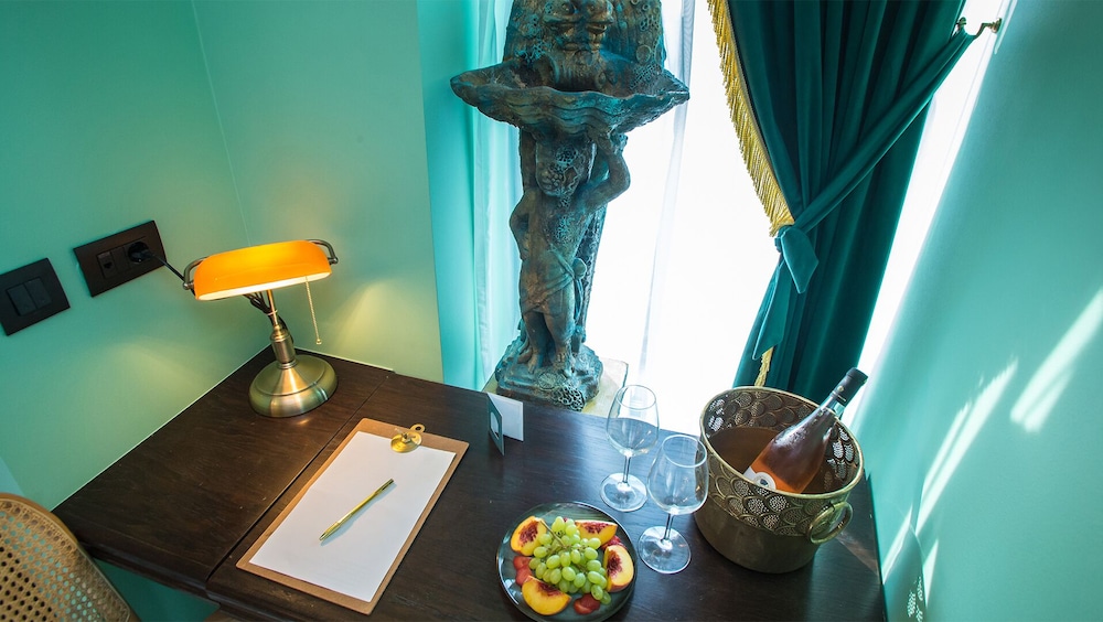 Superior Double Room, City View photo 3