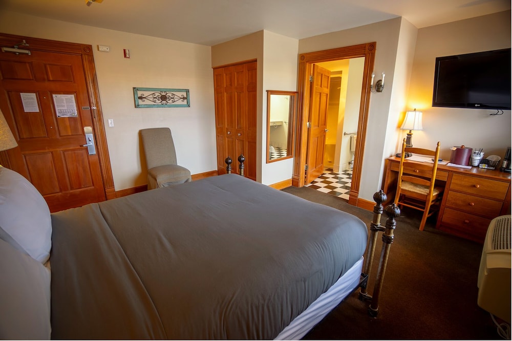 Room, 1 Queen Bed, Mobility Accessible photo 2