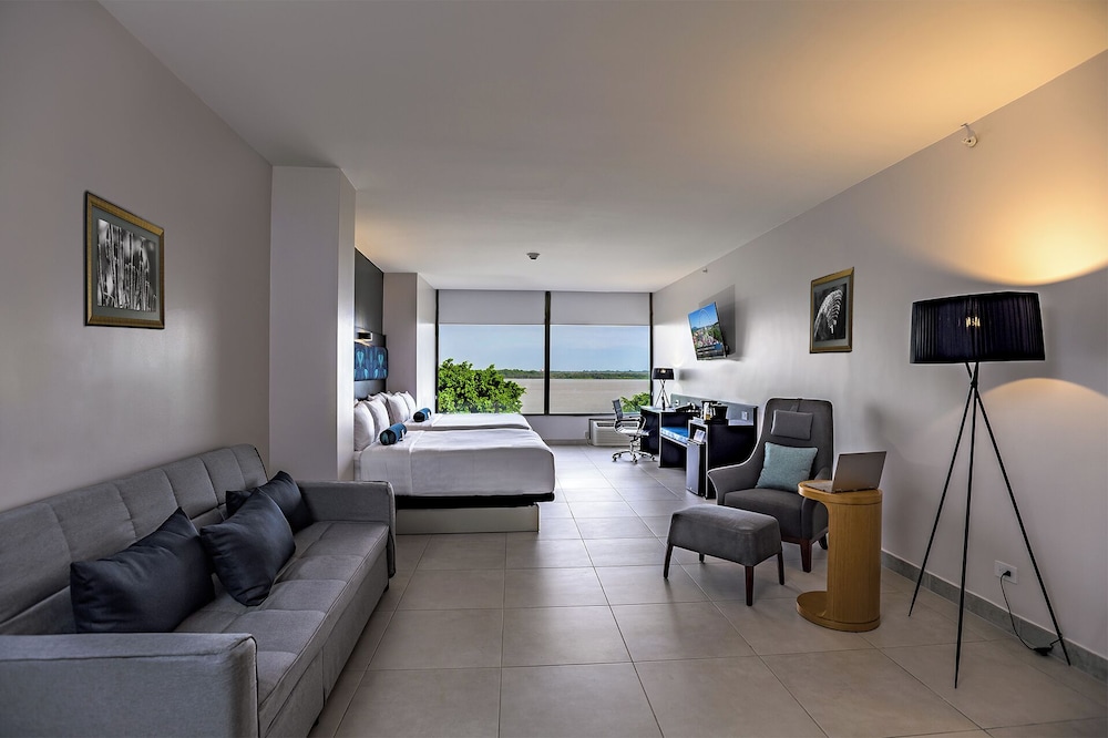 Family Room, 1 King Bed with Sofa bed photo 3