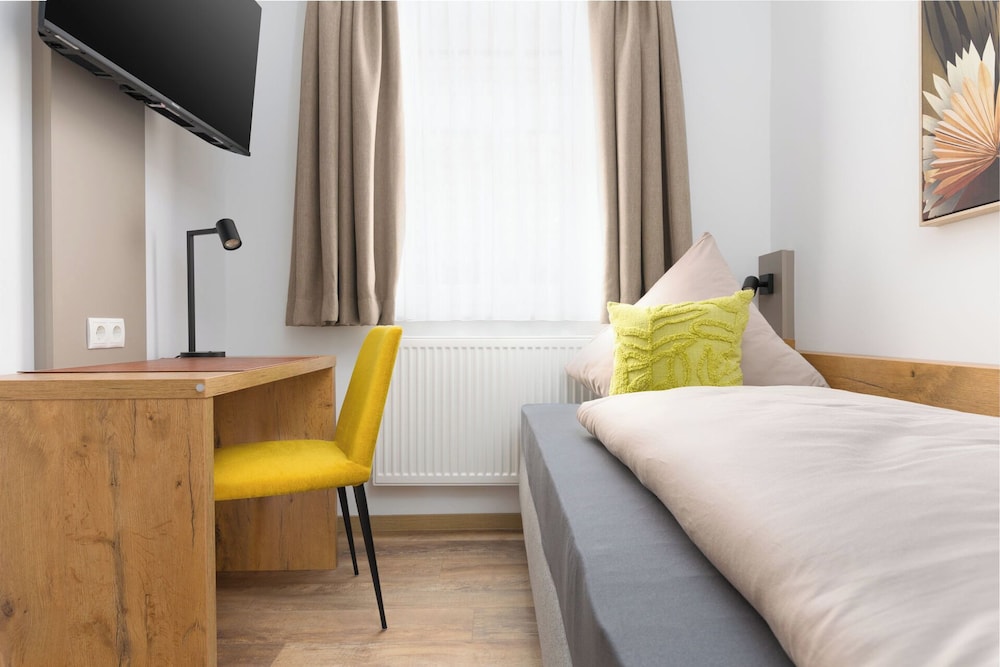 Single Room photo 3