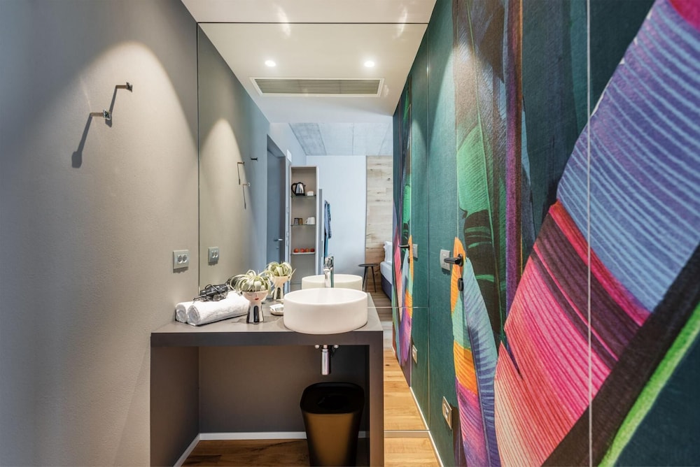 Standard Double or Twin Room photo 3