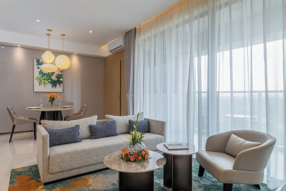 One Bedroom Premier Suite King photo 2