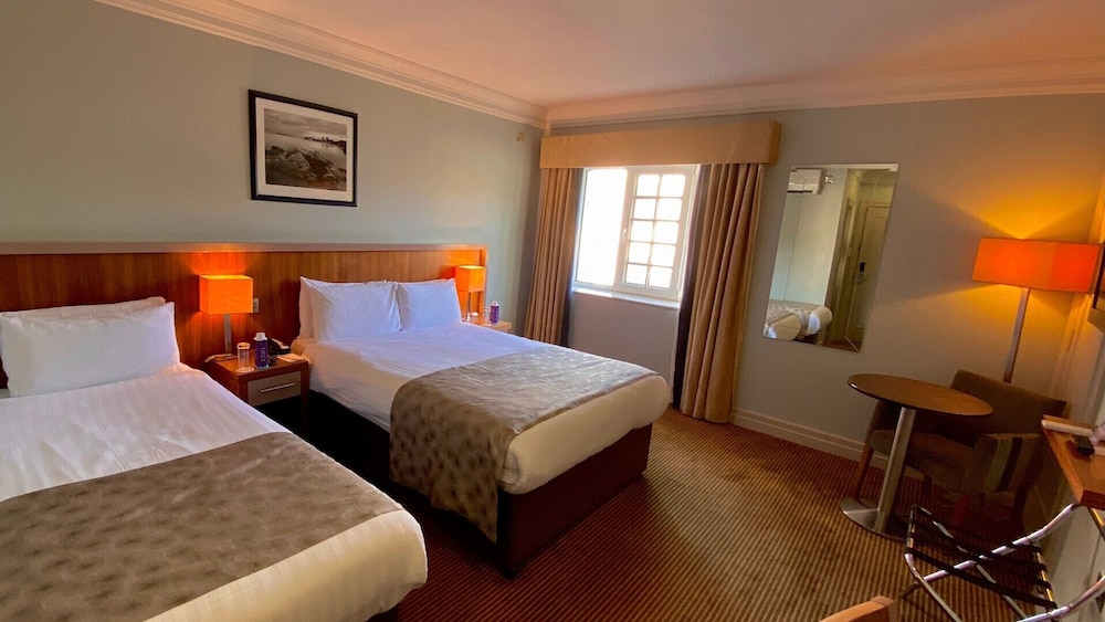 Classic Twin Room - Photo 2