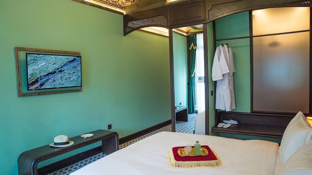 Luxury Double Room, City View photo 1