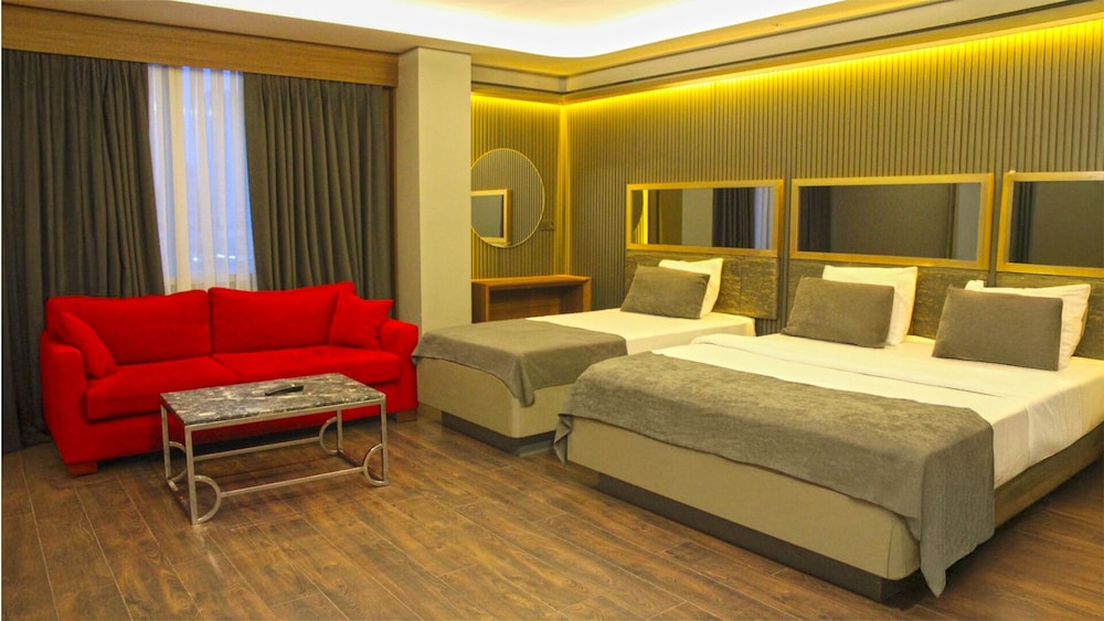 Deluxe Twin Room photo 2