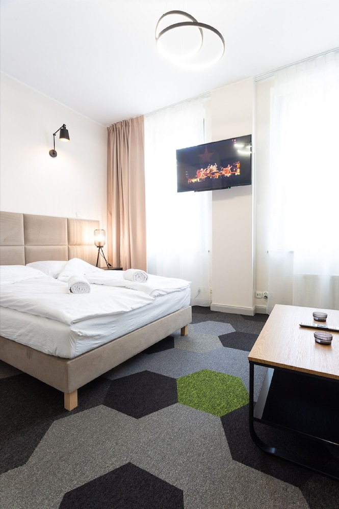 Single Room, Private Bathroom