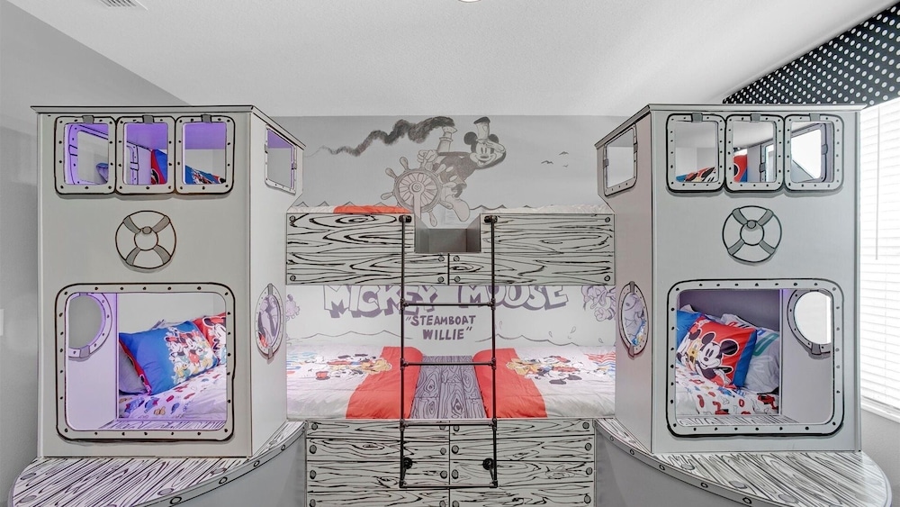 House, 5 Bedrooms