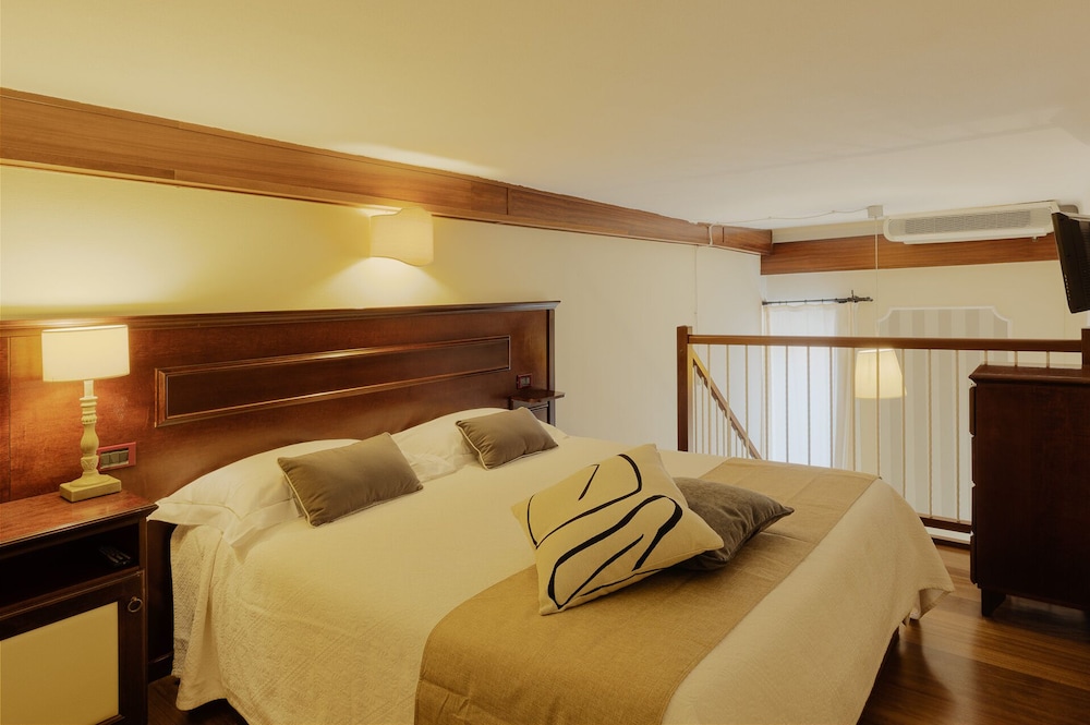 Classic Double Room, City View (due livelli) - Photo 5