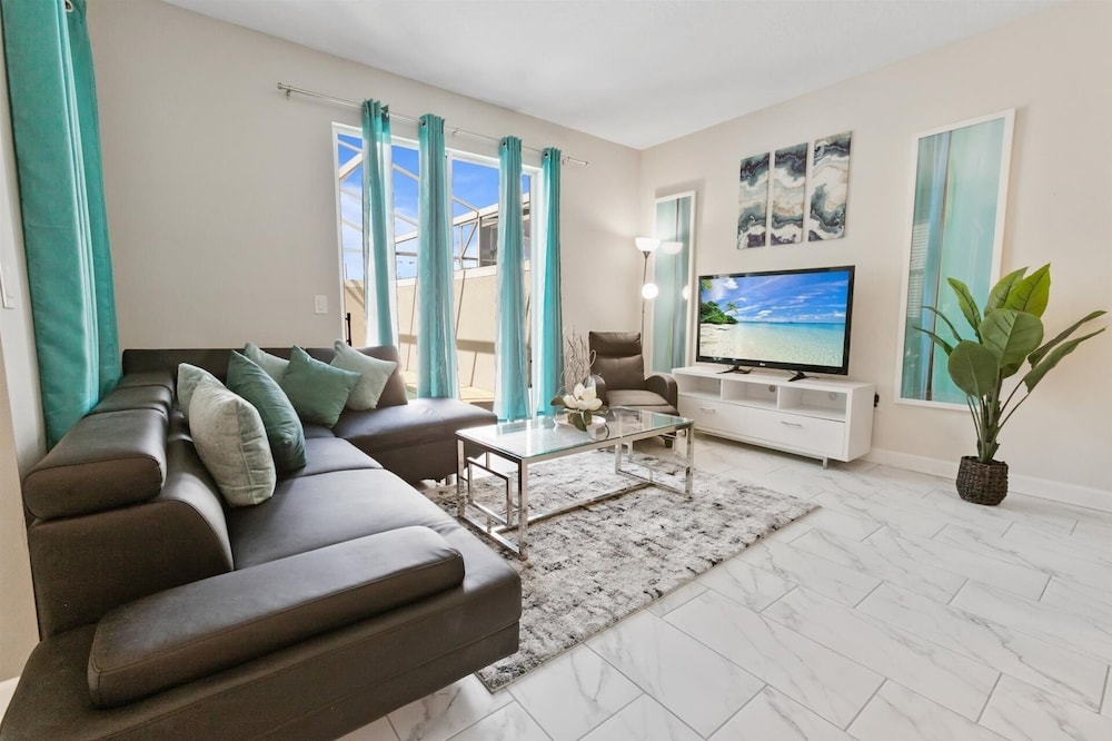 Townhome, 4 Bedrooms
