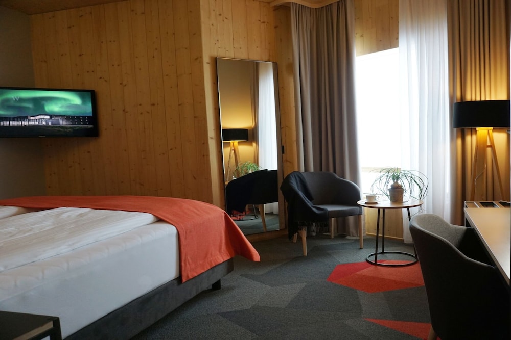 Standard Double or Twin Room - Photo 8