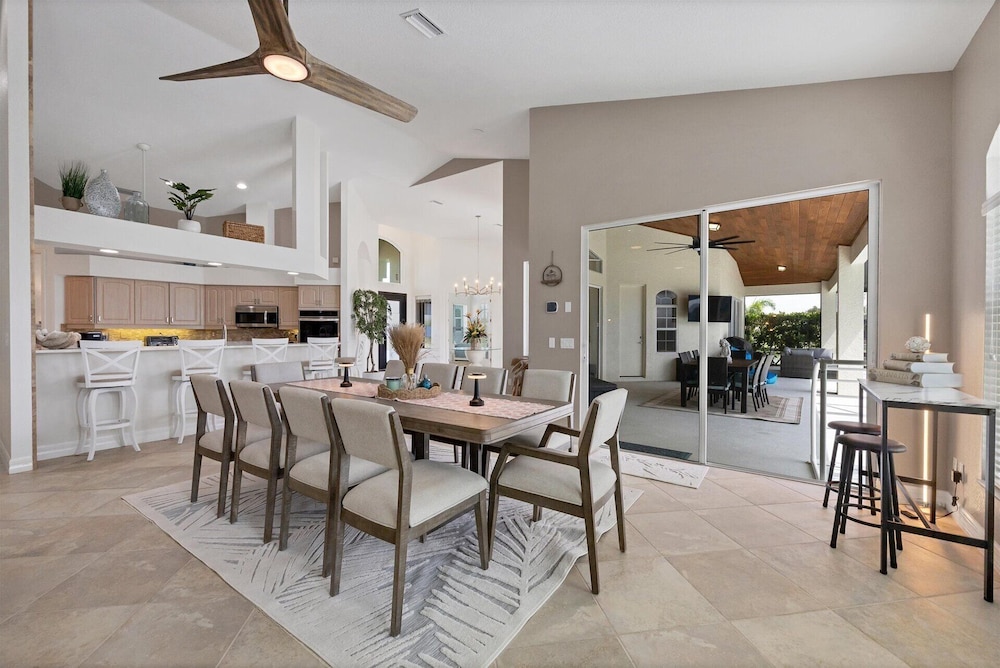 House, Multiple Beds, Pool Access (Ant8256) photo 3