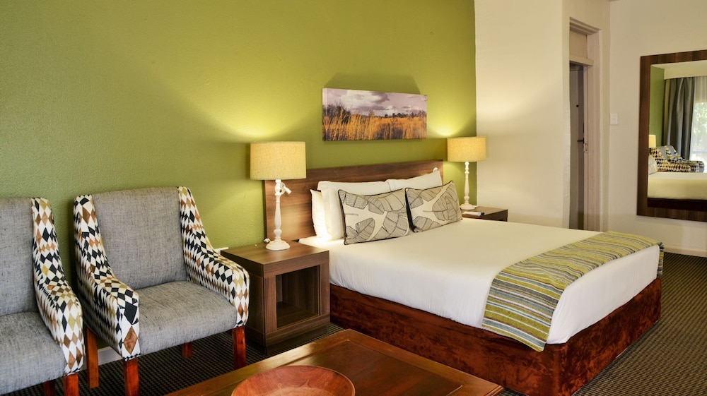 Deluxe Room, 1 King Bed photo 1