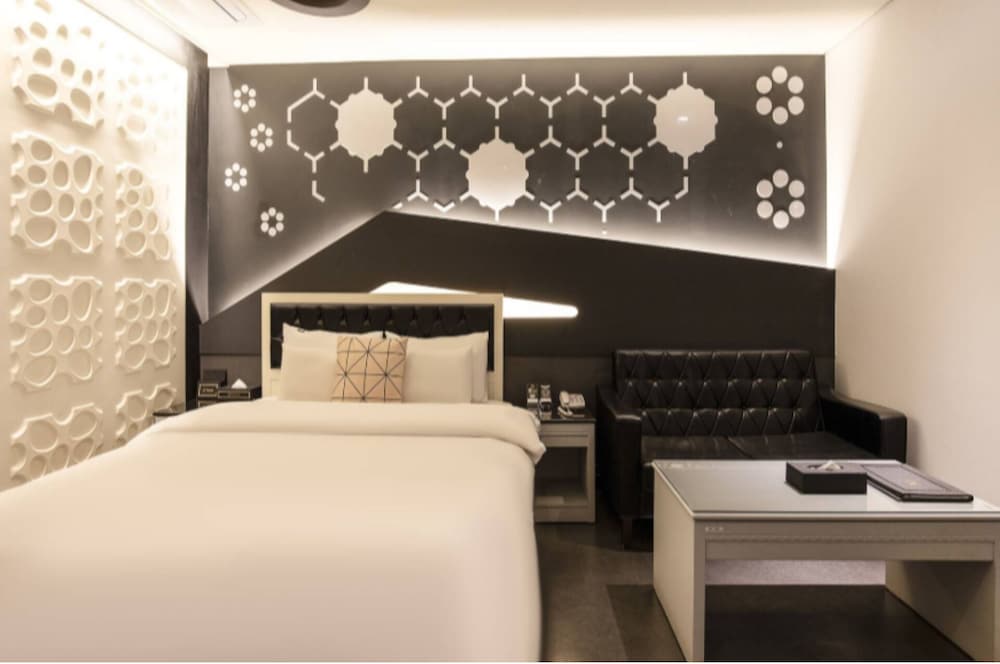 Basic Double Room