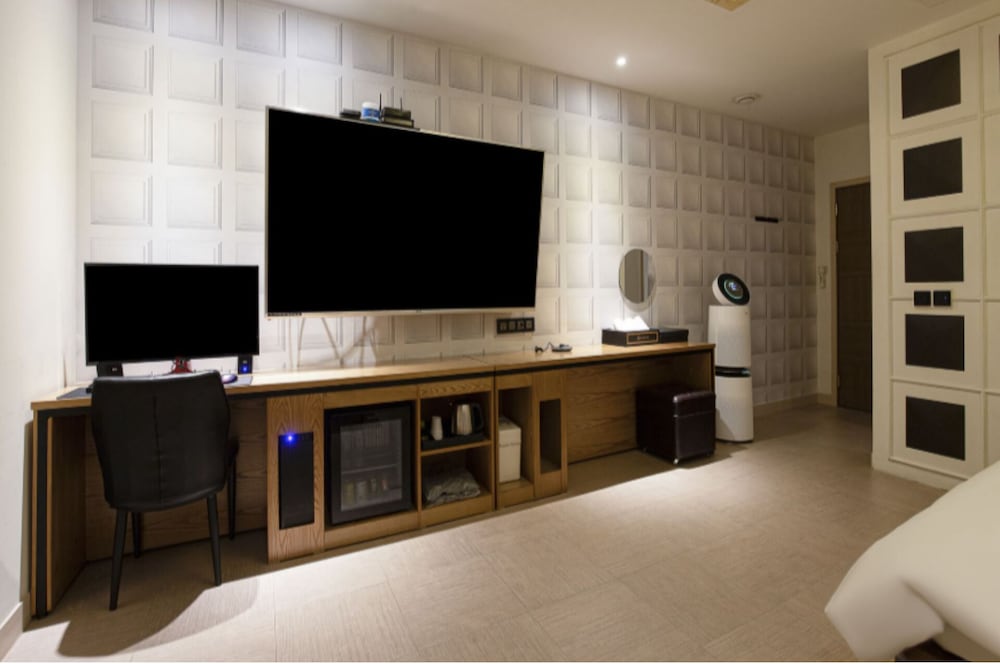 Basic Double Room