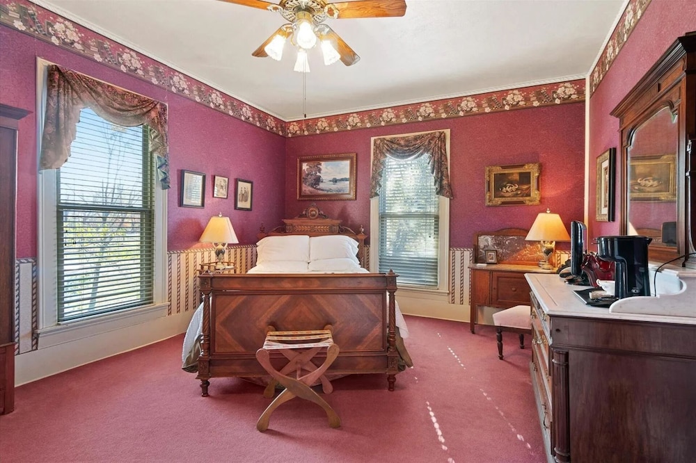 Romantic Studio Suite photo 3