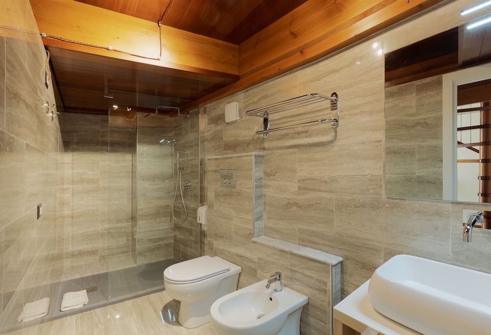 Superior Room - Photo 6