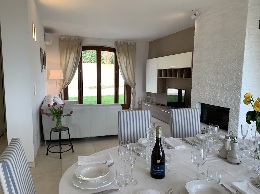 Deluxe Villa, City View photo 3
