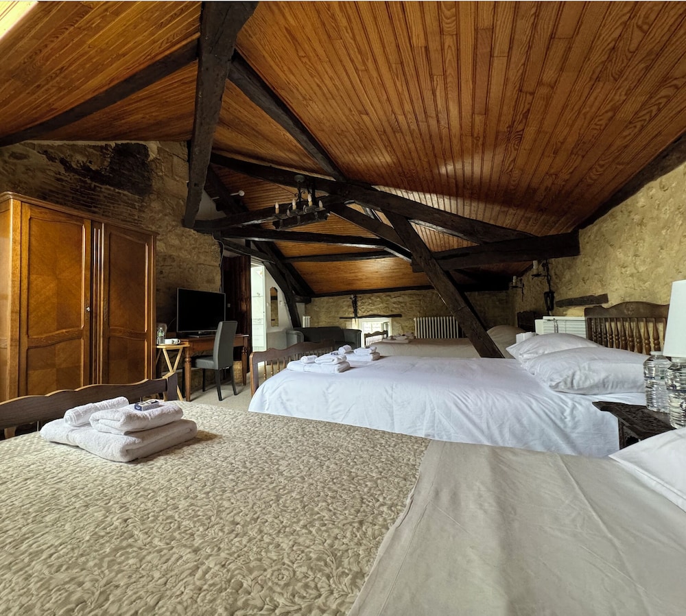 Family Suite, Ensuite, Garden View (Very Large Room)