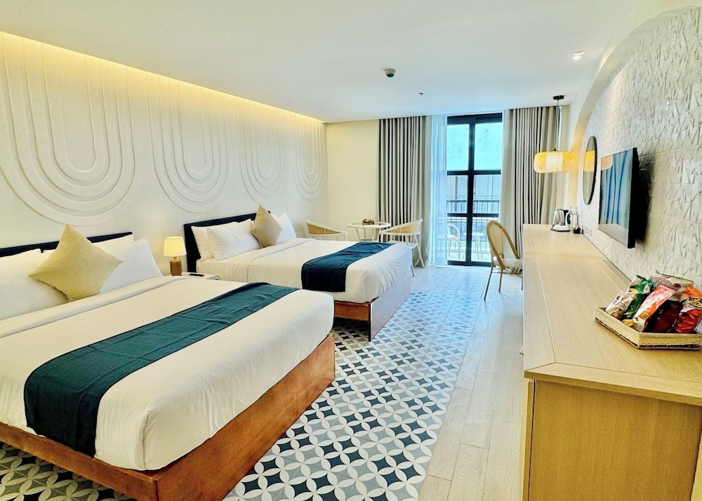 Premier Double or Twin Room, Balcony, Partial Ocean View