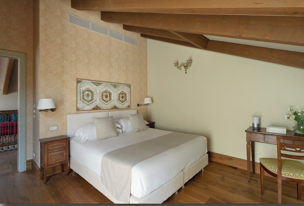 Comfort Double or Twin Room